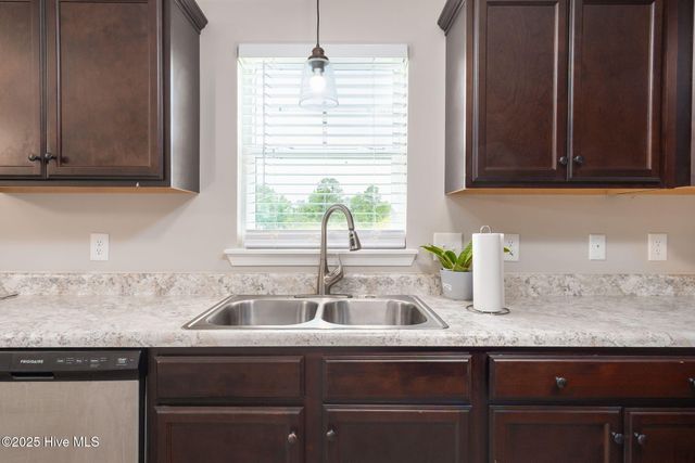 103 Easton Drive, Richlands, NC 28574