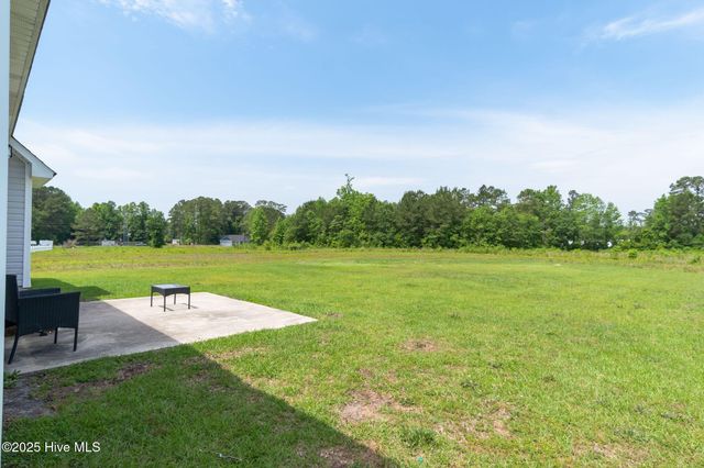 103 Easton Drive, Richlands, NC 28574