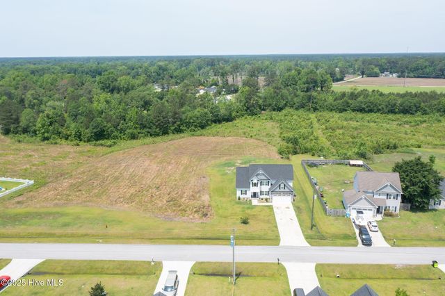103 Easton Drive, Richlands, NC 28574