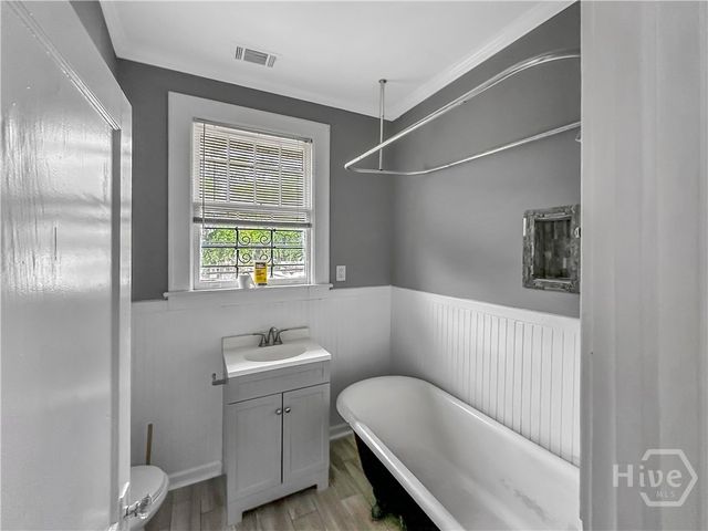 607 E 37th Street, Savannah, GA 31401