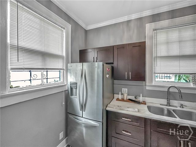 607 E 37th Street, Savannah, GA 31401