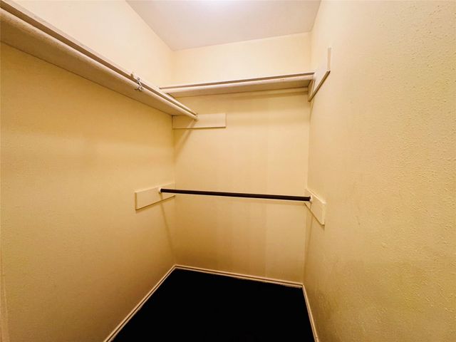 17118 Amber Ridge Drive, Sugar Land, TX 77498