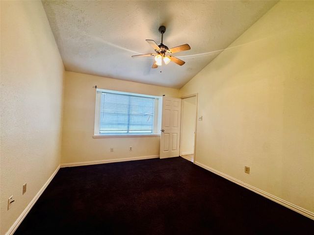 17118 Amber Ridge Drive, Sugar Land, TX 77498