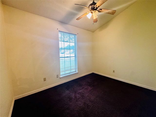 17118 Amber Ridge Drive, Sugar Land, TX 77498