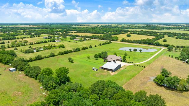 4141 Farm Road 2820, Sumner, TX 75486