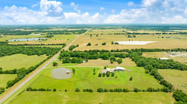 4141 Farm Road 2820, Sumner, TX 75486