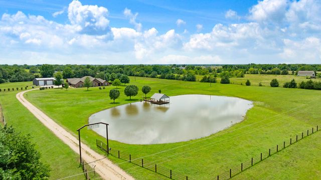4141 Farm Road 2820, Sumner, TX 75486