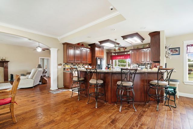 4141 Farm Road 2820, Sumner, TX 75486