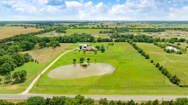 4141 Farm Road 2820, Sumner, TX 75486