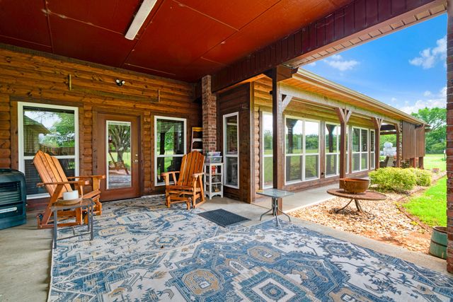 4141 Farm Road 2820, Sumner, TX 75486