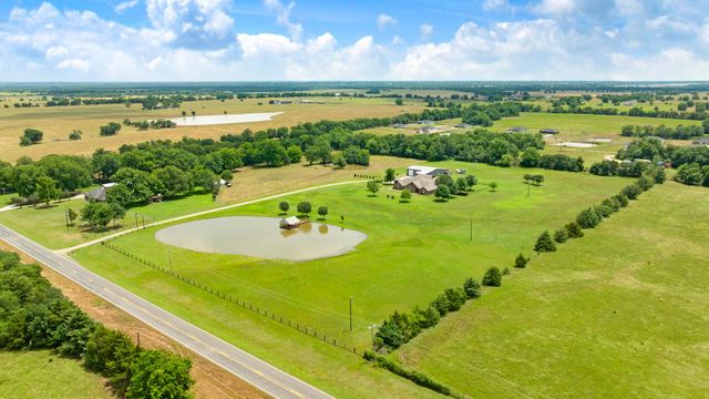 4141 Farm Road 2820, Sumner, TX 75486