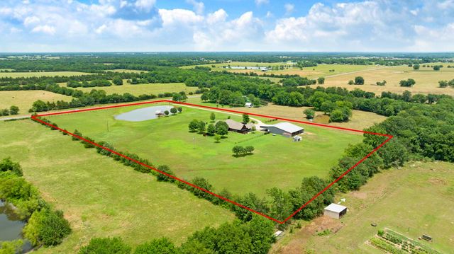 4141 Farm Road 2820, Sumner, TX 75486