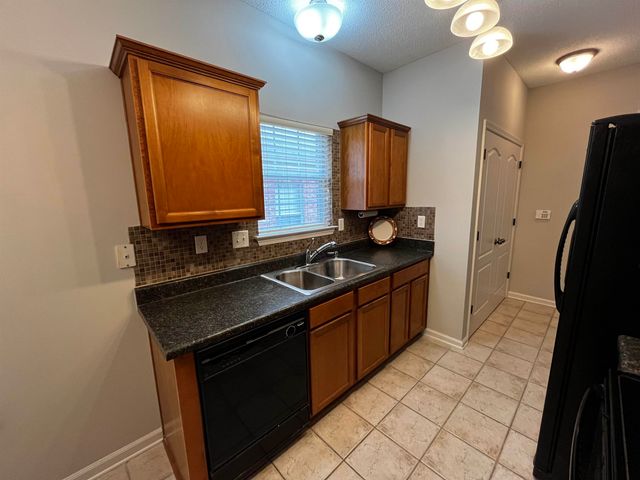1182 COLLIERVILLE-ARLINGTON RD, Collierville, TN 38017