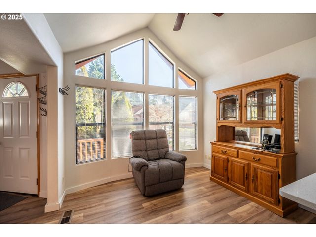 97748 N BANK CHETCO RIVER Rd 12, Brookings, OR 97415
