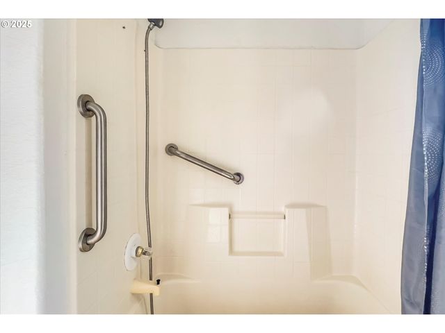 97748 N BANK CHETCO RIVER Rd 12, Brookings, OR 97415