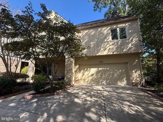2031 BEACON PL, Reston, VA 20191