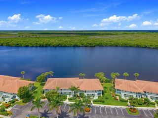 1025 Mainsail DR 203, Naples, FL 34114