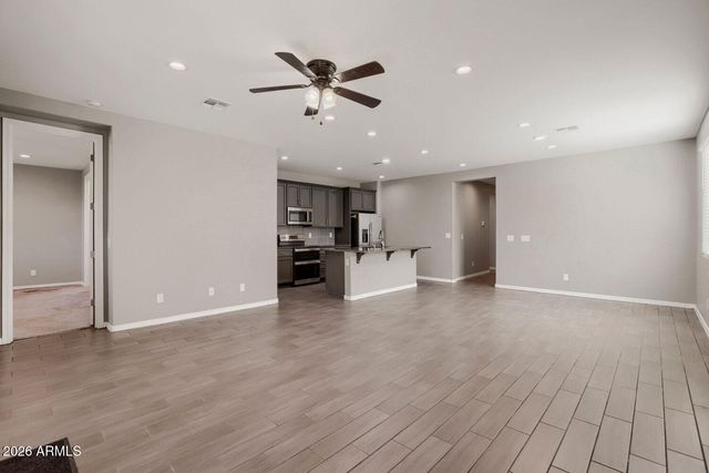 18050 W ELIZABETH Avenue, Goodyear, AZ 85338