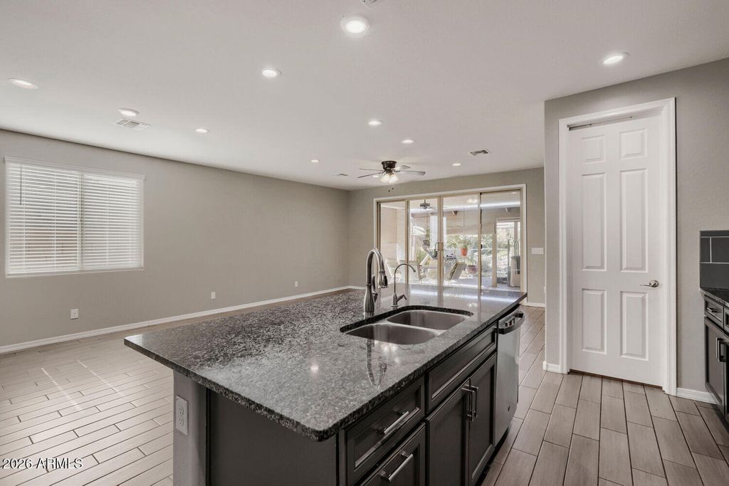 Image 9 of property listing at 18050 W ELIZABETH Avenue, Goodyear, AZ 85338