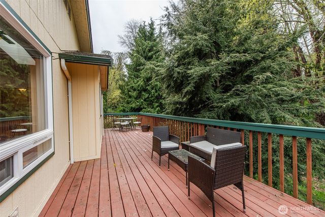 315 Dungeness Meadows, Sequim, WA 98382