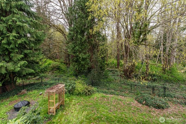 315 Dungeness Meadows, Sequim, WA 98382