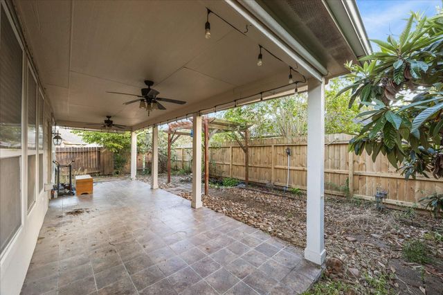 1310 Ainsley Way Drive, Pearland, TX 77581