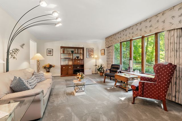 581 Aberdeen Road, Frankfort, IL 60423