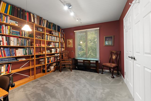 581 Aberdeen Road, Frankfort, IL 60423