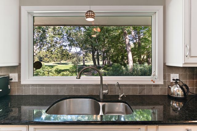 581 Aberdeen Road, Frankfort, IL 60423