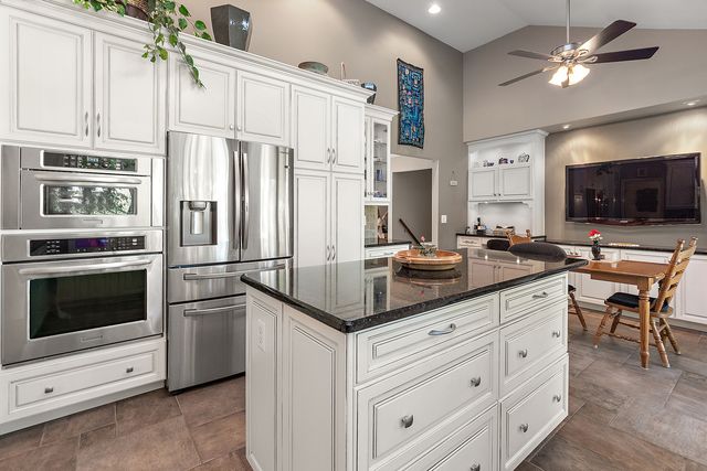 581 Aberdeen Road, Frankfort, IL 60423