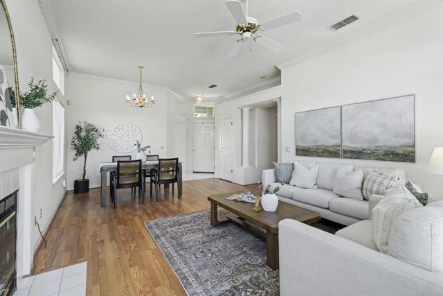 6813 Desta Ct, Elk Grove, CA 95758