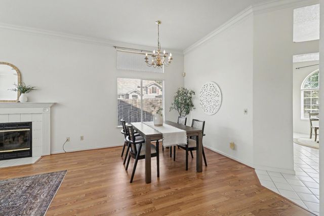 6813 Desta Ct, Elk Grove, CA 95758