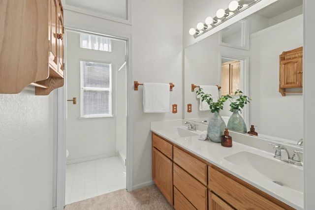 6813 Desta Ct, Elk Grove, CA 95758