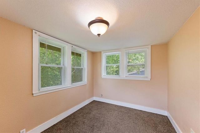 3929 Euclid Avenue, Kansas City, MO 64130