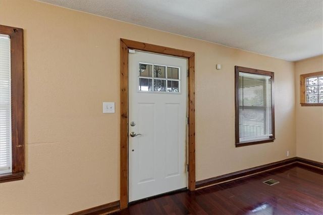 3929 Euclid Avenue, Kansas City, MO 64130