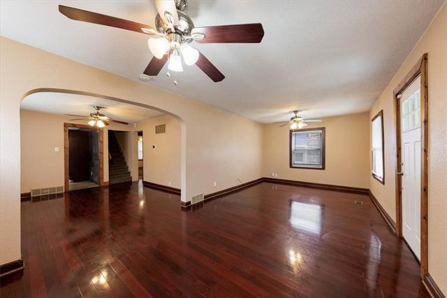 3929 Euclid Avenue, Kansas City, MO 64130