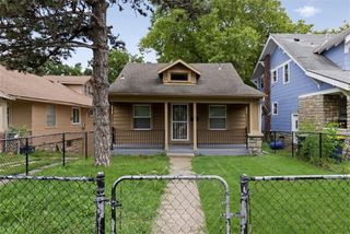 3929 Euclid Avenue, Kansas City, MO 64130