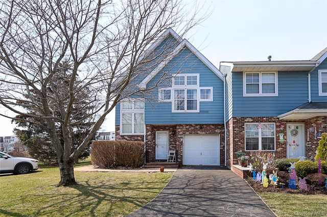 20-22 Broadlawn Drive, Central Islip, NY 11722