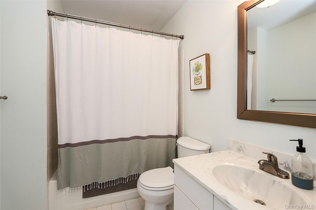 20-22 Broadlawn Drive, Central Islip, NY 11722