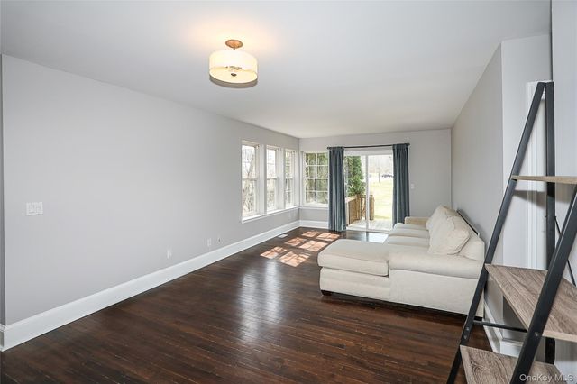 20-22 Broadlawn Drive, Central Islip, NY 11722