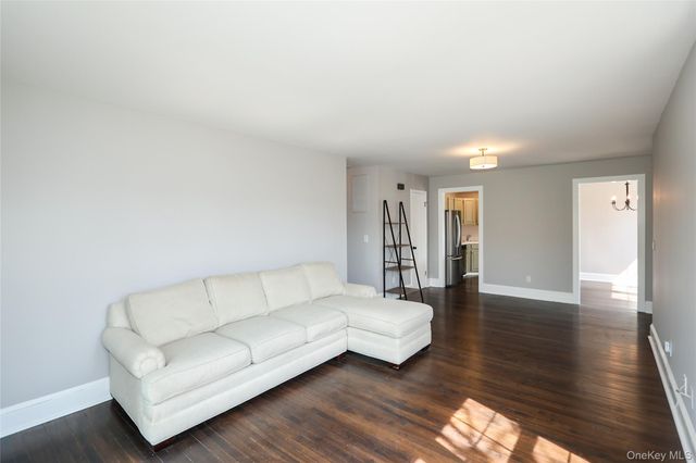 20-22 Broadlawn Drive, Central Islip, NY 11722