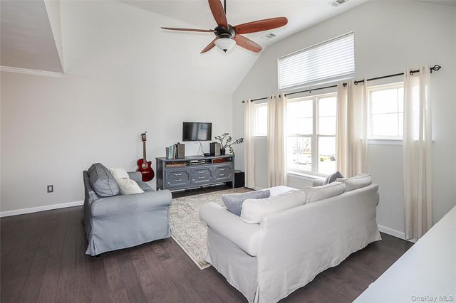 20-22 Broadlawn Drive, Central Islip, NY 11722