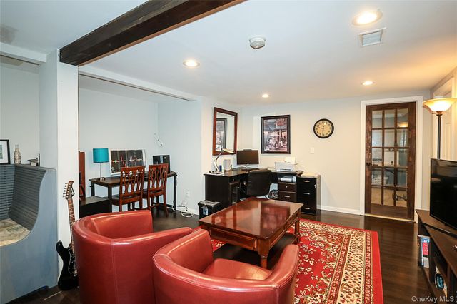 20-22 Broadlawn Drive, Central Islip, NY 11722