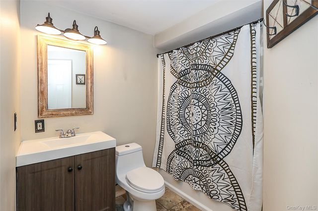 20-22 Broadlawn Drive, Central Islip, NY 11722