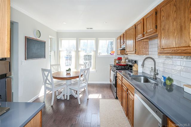 20-22 Broadlawn Drive, Central Islip, NY 11722