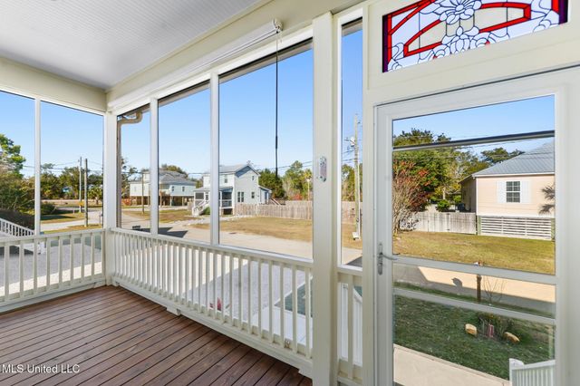 105 Adrienne Court, Waveland, MS 39576