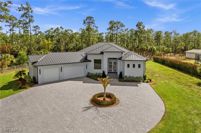 3234 10th AVE NE, Naples, FL 34120