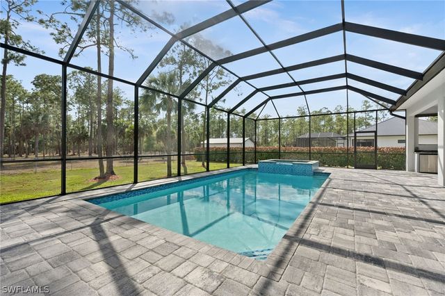 3234 10th AVE NE, Naples, FL 34120