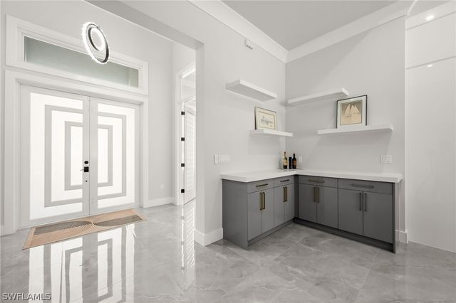 3234 10th AVE NE, Naples, FL 34120