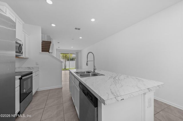 8335 ASTEROID Street, Jacksonville, FL 32256